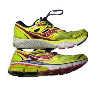 Saucony Hurricane ISO fit running shoes sneakers